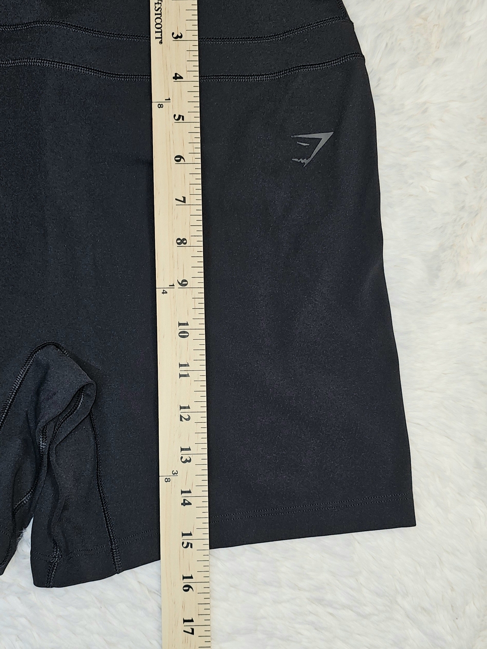 Gymshark High-Waist Black Women’s Performance Shorts-Lg - Picture 2 of 8